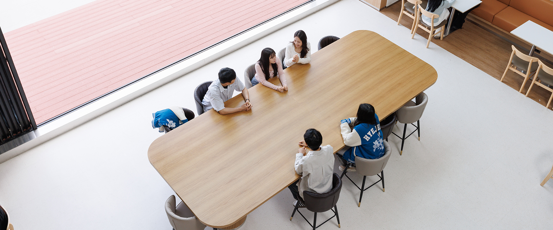 세상의 그 모든 빛나는 시선들에게, 가치로부터 혜전대학교